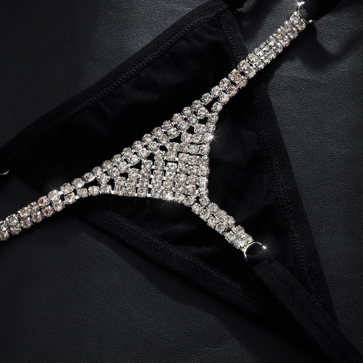 Fashionable Shining Diamond Sexy Inlaid Sexy Bikini Body Chain Accessories Thong