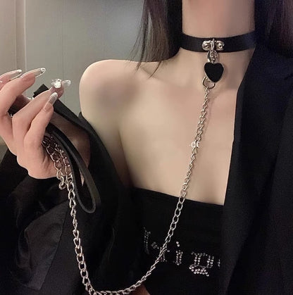 Love Chain Collar with Hand Holding Rope Chain