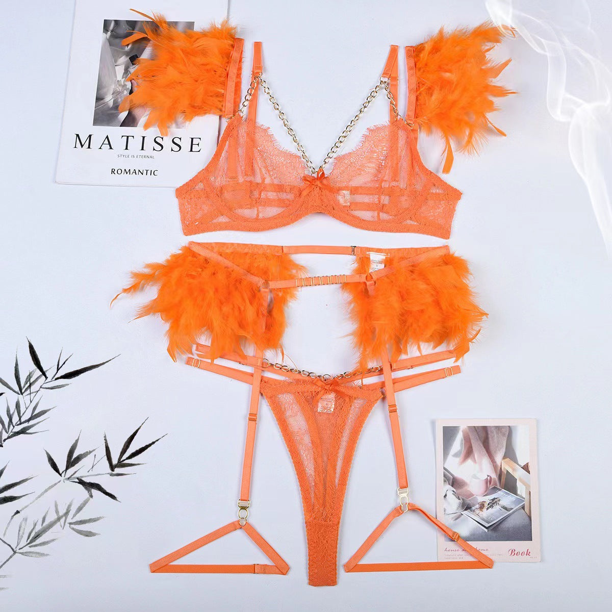 Four - piece Lace Splicing Chain Sexy Slimming Lingerie