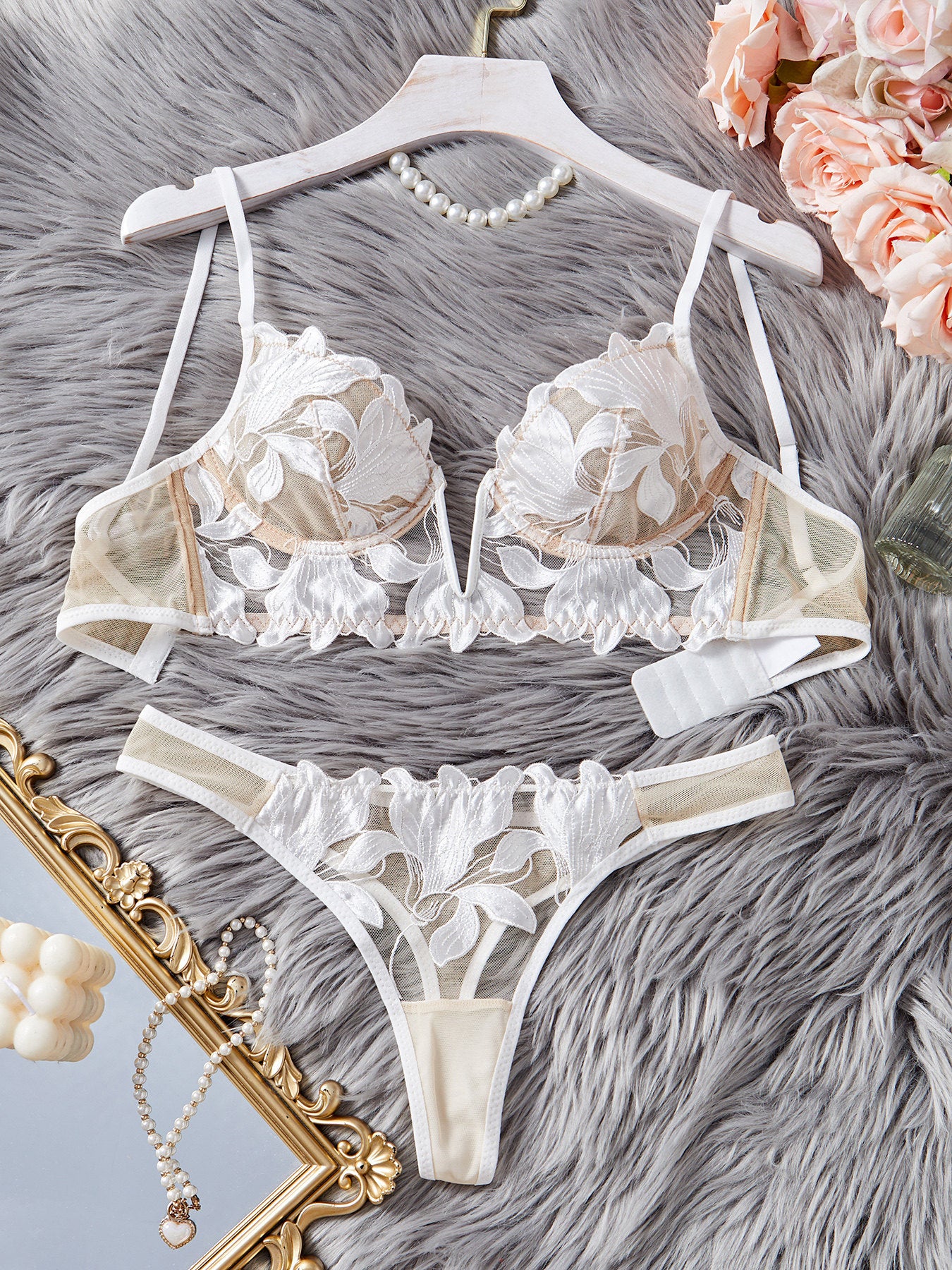 Printed Embroidery See-through French Sexy Lingerie